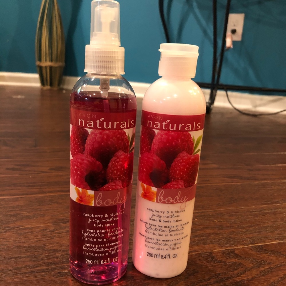 Avon Naturals Body Set